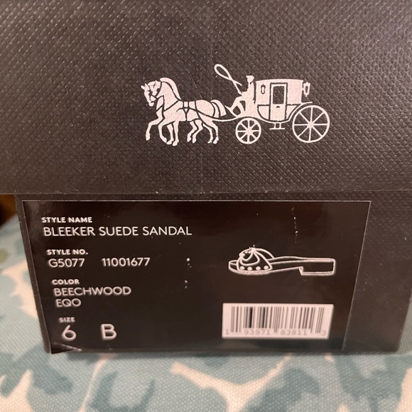 Like new cream colored Coach sandals. Size 6. - Picture 5 of 5